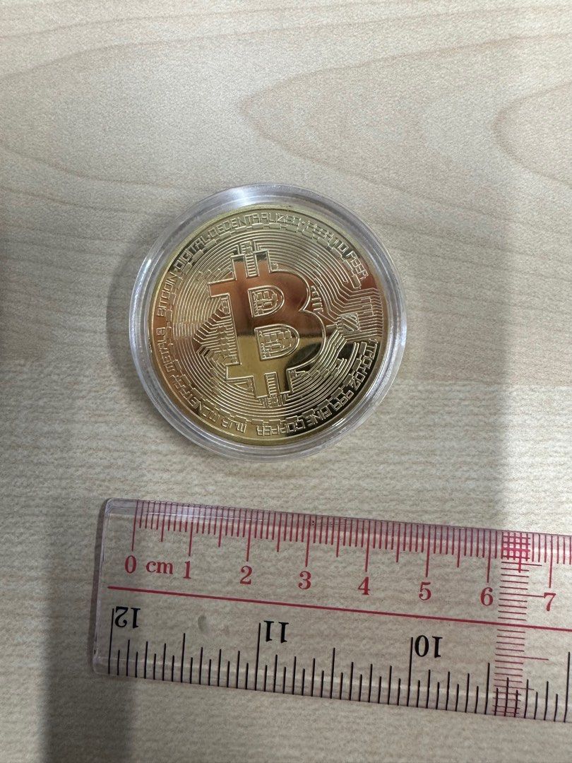 比特幣擺設收藏bitcoin knick knack collectibles, 興趣及遊戲, 玩具& 遊戲類- Carousell