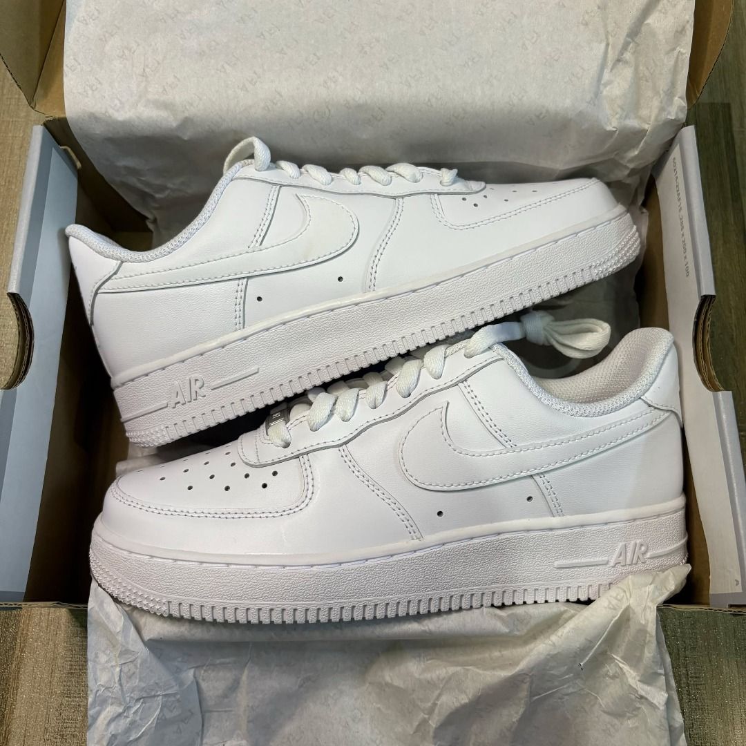 W Air Force 1 Triple White (Category: Sneakers) located in Tagum. Submitted by dpca_ (Listing ID 1359012375, Image 1). Description: WTS // LFB // Binebenta Nike AF1 Triple White size 7w & 9.5w ₱3,300 each only (SRP ₱5,495) 📍Tagum City, Davao del Norte.