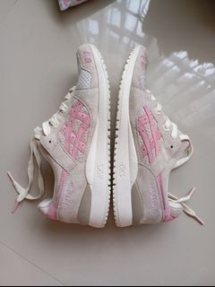 (Kategori: ) berada di . Dikirim oleh orianashop (ID iklan 1358956349, Gambar 1). Deskripsi: .