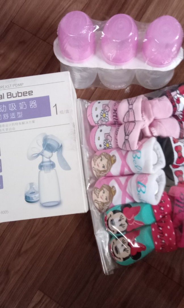Baby needs (Category: Breastfeeding & Bottle Feeding) located in Manila. Submitted by thet77 (Listing ID 1359121974, Image 1). Description: all new unused set of socks pump and set of bottle branded Sampaloc manila.
