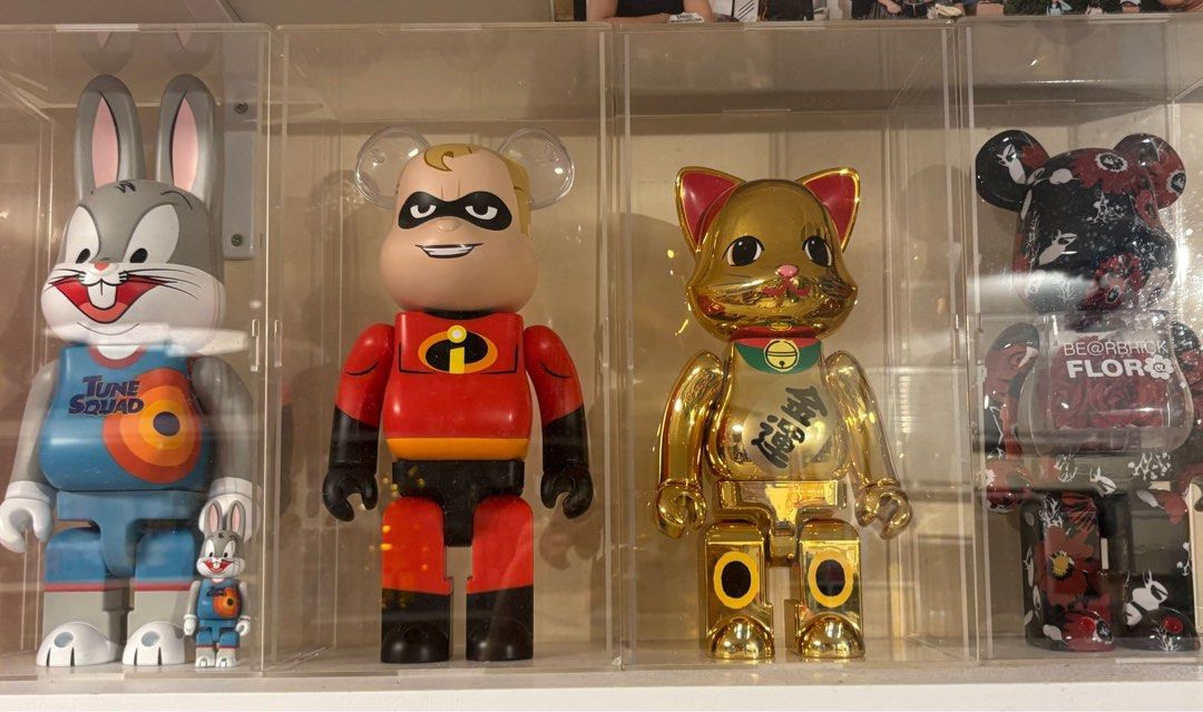 Bear bricks （分類：設計師玩具及盲盒）位於 Hong Kong。 由 tymn_15 提交（商品編號 1358951813，圖片 2）。簡介： Total 40隻 700@1 連100 買2隻以上可平 有盒。