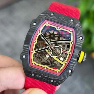 (Category: ) located in . Submitted by 0000watchcollectsg (Listing ID 1359013148, Image 1). Description: .