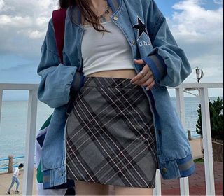 (Category: ) located in . Submitted by cc_wardrobe1 (Listing ID 1358978304, Image 1). Description: .