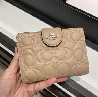 Coach Medium Zip Corner Wallet CM241 - Beige