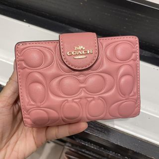 Coach Medium Zip Corner Wallet CM241 - Blush