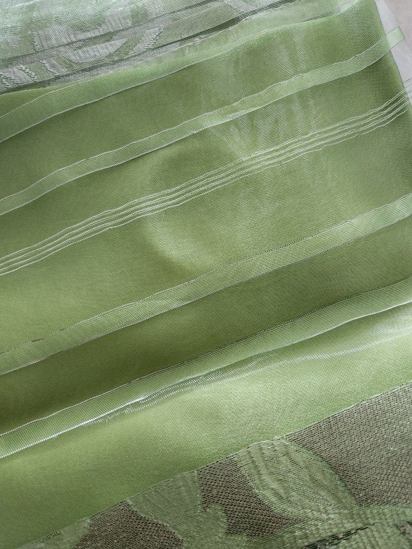 Curtains65075502592129111