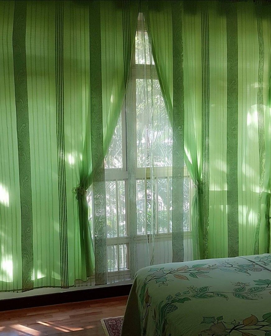 Curtains65075502592129113