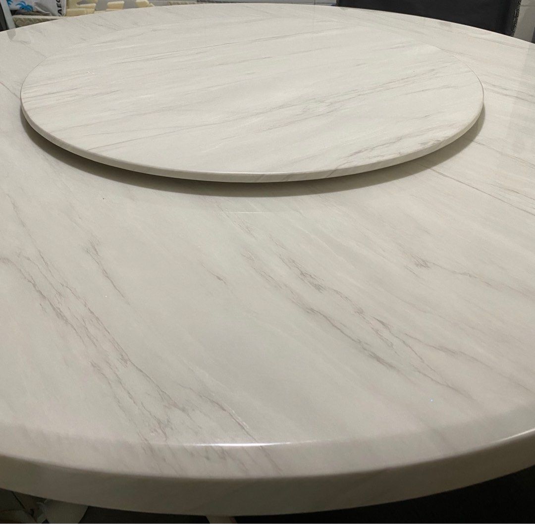 Dining Table (Category: Tables & Sets) located in Kuala Lumpur. Submitted by aishucle (Listing ID 1359022220, Image 2). Description: .
