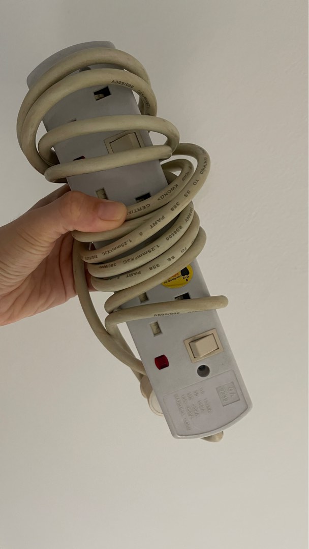 extension socket plug 3way - deal at bishan, TV & Home Appliances ...