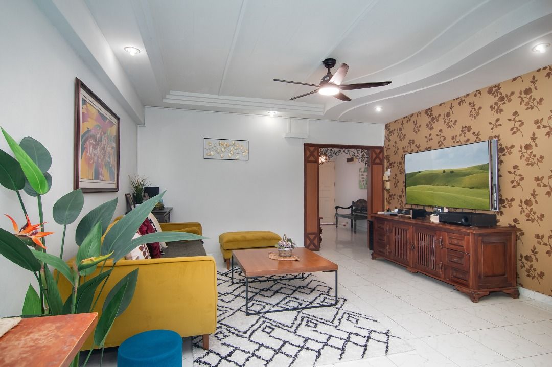 For Sale: 4 Room in 467B Admiralty Drive62863073946243111