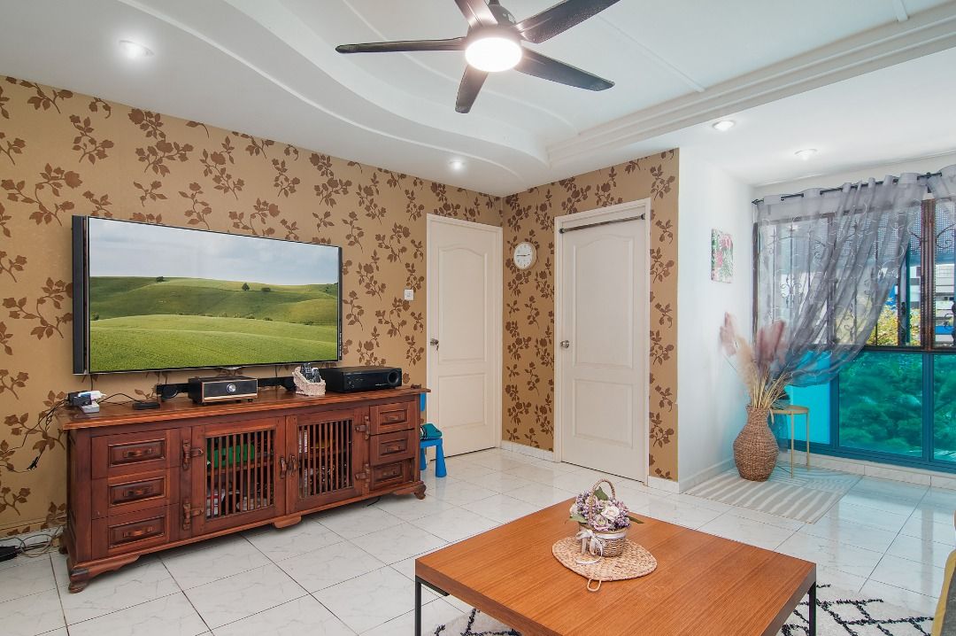 For Sale: 4 Room in 467B Admiralty Drive62863073946243113