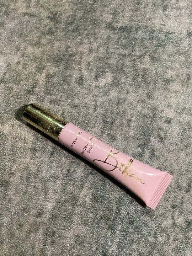 foundation bihan code light (Category: Makeup) located in Batu Pahat. Submitted by page4thrift (Listing ID 1359091532, Image 1). Description: pakai sekali je .