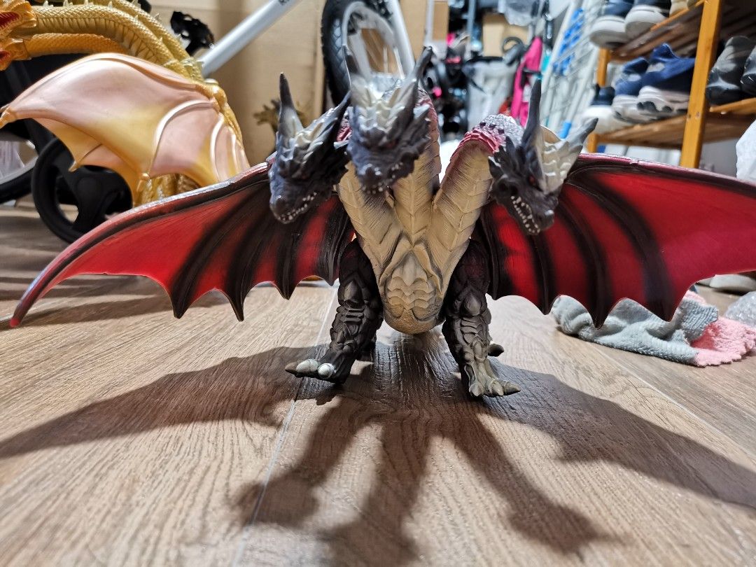 Godzilla sofubi bandai 1996 death ghidorah (desghidorah) soft vinyl (Category: Toy Figures) located in Singapore. Submitted by jjwwh (Listing ID 1359078233, Image 1). Description: Rare soft vinyl. 1996 made. Right wing discoloured and a bit sticky (i had cleaned). Wing sockets cracked (refer photo) but still holding wings well. You get what you see..