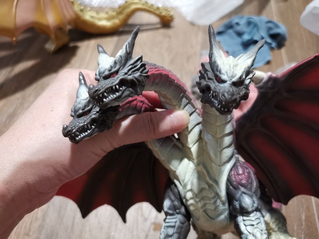 Godzilla sofubi bandai 1996 death ghidorah (desghidorah) soft vinyl (Category: Toy Figures) located in Singapore. Submitted by jjwwh (Listing ID 1359078233, Image 2). Description: Rare soft vinyl. 1996 made. Right wing discoloured and a bit sticky (i had cleaned). Wing sockets cracked (refer photo) but still holding wings well. You get what you see..