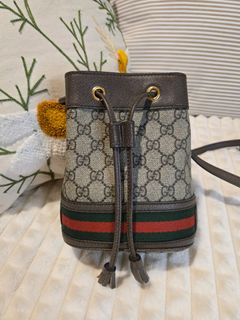 （分類：）位於 。 由 annath30 提交（商品編號 1359092435，圖片 1）。簡介： 。