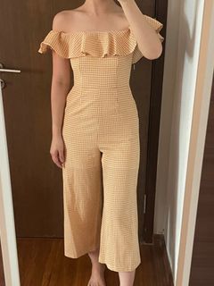 (Category: ) located in . Submitted by loveh_closet (Listing ID 1358964489, Image 1). Description: .