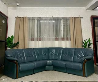 Imported Genuine Leather Ltype  Sofa from Japan
P20,800 Only
114x35x31in
5 Seater
Genuine Leather
Solid Wood Base
Clean n Sanitized
Ready to Use
Super Comfy
Walang sag
Walang lubog
Makapal ang Foam
Heavy duty
No issue
Good Condition
Minor Scratch
