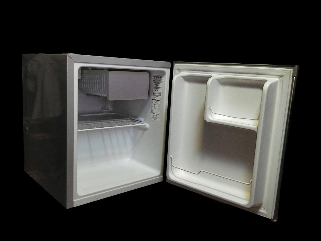 KELVINATOR REFRIGERATOR (Category: Refrigerators and Freezers) located in Pasay City. Submitted by wildfish.95b36c (Listing ID 1359116362, Image 1). Description: KELVINATOR REFRIGERATOR • Personal Ref DM for more info 📍Villaruel St. Pasay City.