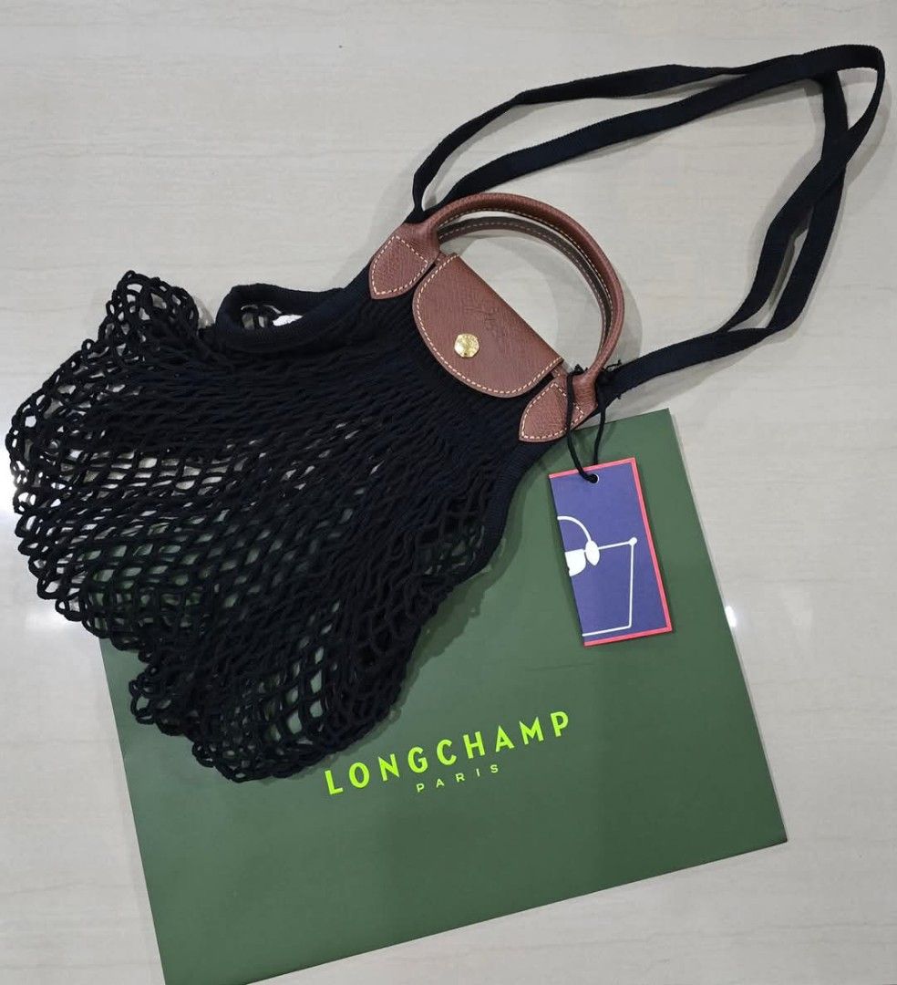Longchamp Le Pliage Mesh Shoulder Bag (Category: Luxury Bags & Wallets) located in Siniloan. Submitted by easyaonlinestore (Listing ID 1358949980, Image 1). Description: Longchamp Le Pliage Mesh Shoulder Bag Large | Black 6750.00php + SF ✔️with paperbag 💯 Brand new 💯 Original 🇯🇵 Sourced from Japan.