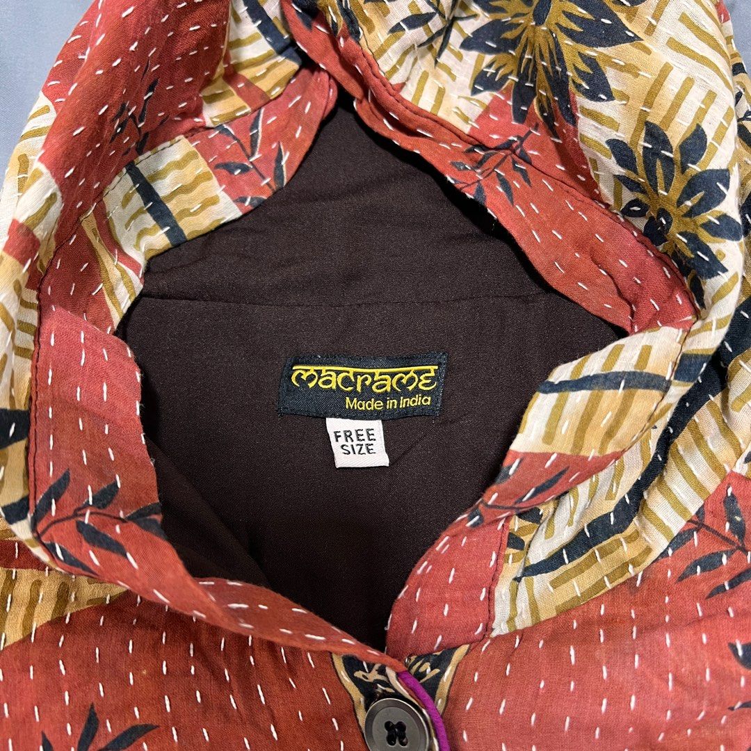 Macrame Jacket （分類：外套及戶外衣服）位於 Hong Kong。 由 giveawayyourownstuff 提交（商品編號 1358936763，圖片 3）。簡介： 。