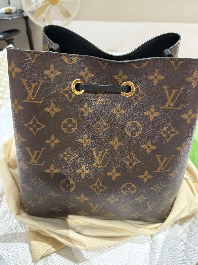 ORIGINAL LV NEONOE BAG (Category: Luxury Bags & Wallets) located in Quezon City. Submitted by isabellouis (Listing ID 1358938022, Image 3). Description: .