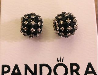 PANDORA PAVE ROUND BLACK CHARM -1000 each