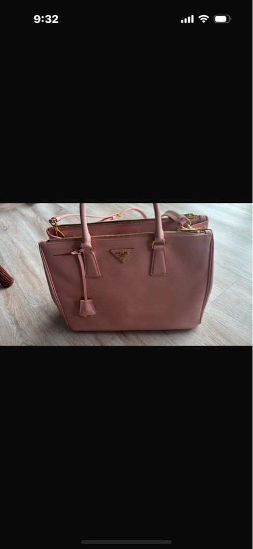 Prada (Category: Bags & Wallets) located in Singapore. Submitted by pleaseclear888 (Listing ID 1358983934, Image 1). Description: Authetic As good as new Used 2xs Will provide receipt And dustbag With box Can shoulder carry or sling Hand carry Can nego. Plz give reasonable pricing. Tks Only for sincere buyers ! Meet up in my convenience. Self collect .