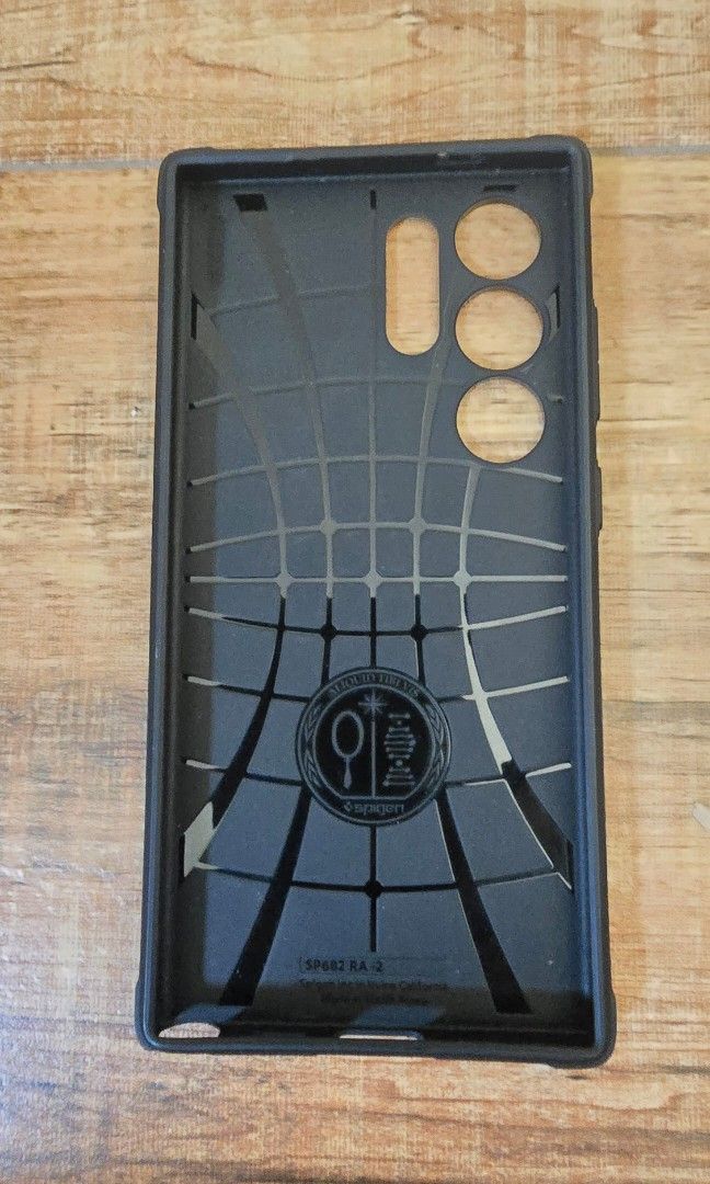 Samsung Galaxy S24 Ultra Spigen Rugged Armor (Category: Cases & Sleeves) located in Manila. Submitted by chrome59 (Listing ID 1358940174, Image 3). Description: As long as its posted, its available Selling Samsung Galaxy S24 Ultra Spigen Rugged Armor Original, used in good condition, with box RFS: too many cases MOP: GCash Maya SeaBank Meetups at Robinsons Manila, DLSU Manila, Green Mall Shipping c/o buyer..
