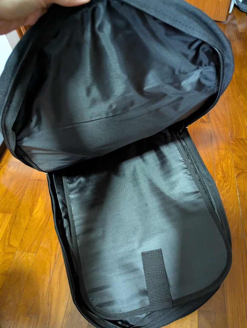 Shell bagpack (Category: Backpacks) located in Singapore. Submitted by blackiee__ (Listing ID 1358991543, Image 2). Description: brand new.