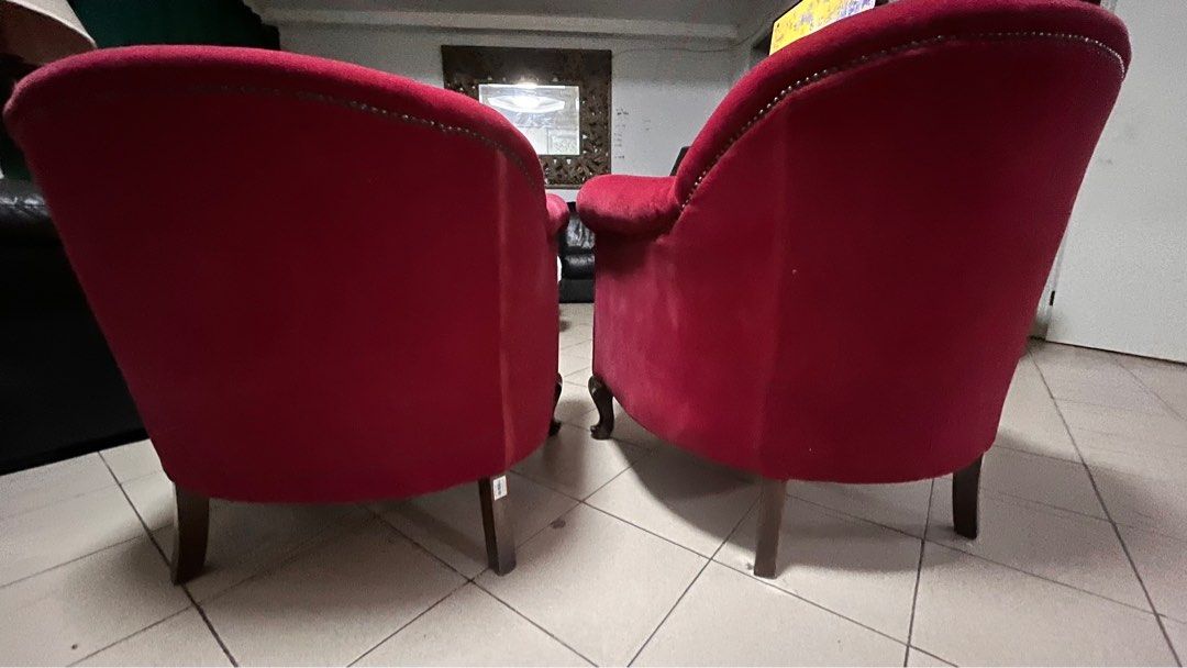 Sofa 2 seater (Category: Sofas) located in Makati City. Submitted by bodegamnl (Listing ID 1359050859, Image 3). Description: Price is still negotiable Makati city pickup Can be ship thu lalamove Online payments accepted.