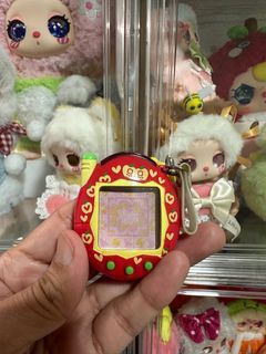 TAMAGOTCHI KEITAI AKAI RED APPLES