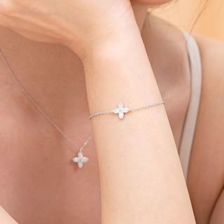 (Category: ) located in . Submitted by starwithstyle (Listing ID 1358992515, Image 1). Description: .