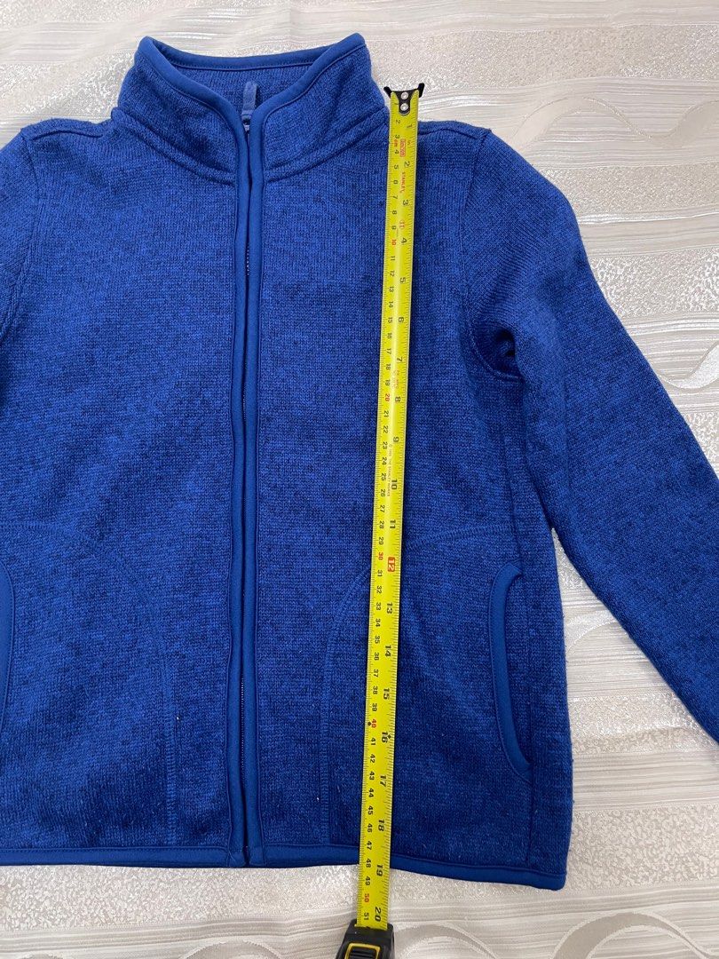 Uniqlo Jacket in size 130 (Category: Babies & Kids Fashion) located in Paranaque City. Submitted by AnZStorecellent (Listing ID 1358932840, Image 2). Description: Uniqlo Jacket in Blue Size : 130 Actual Measurement in photos.