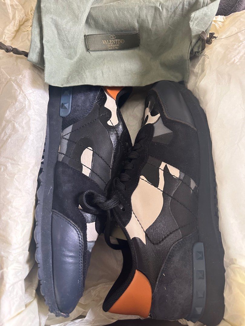 Valentino (Category: Sneakers) located in Quezon City. Submitted by Multile123 (Listing ID 1358962631, Image 3). Description: .