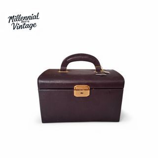 Vintage England genuine leather jewelry box with flaw