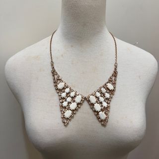 由 pearlshop_no2 (刊登 ID 1359287007，圖片 1) 提交，位於 的 (類別：)，說明：。