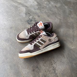 (Kategori: ) berada di . Dikirim oleh gluckskindsneakers (ID iklan 1359288597, Gambar 1). Deskripsi: .