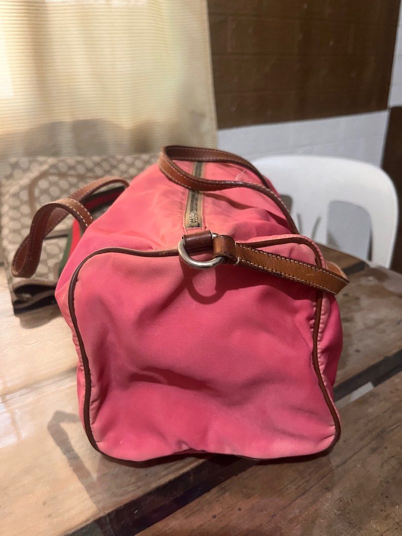 bag (Category: Luxury Bags & Wallets) located in Quezon City. Submitted by yumiizashop (Listing ID 1359250649, Image 3). Description: 100% original prada nylon vanchetta.