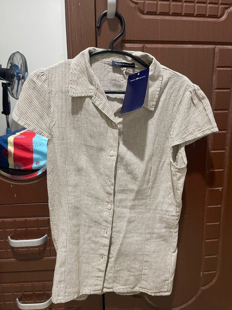 Brandy Melville Rue Stripe Top (Category: Blouses) located in Caloocan City. Submitted by jusmmmm (Listing ID 1359217804, Image 1). Description: light brown & white stripes got it from japan pasabuy selling with the same price i got it tags already detached - only worn outside once last price.