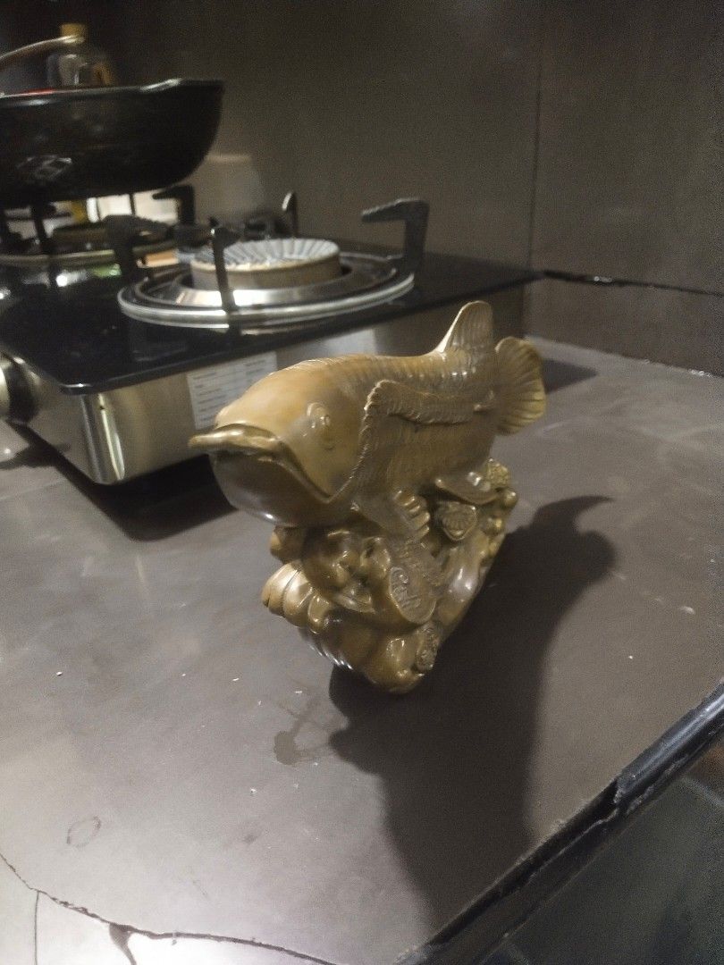 Brass lucky arowana statue display (Category: Vintage Collectibles) located in Manila. Submitted by kurukutuk (Listing ID 1359271829, Image 3). Description: brass lucky arowana statue display 5.5 x 10 inches HxL made of brass.