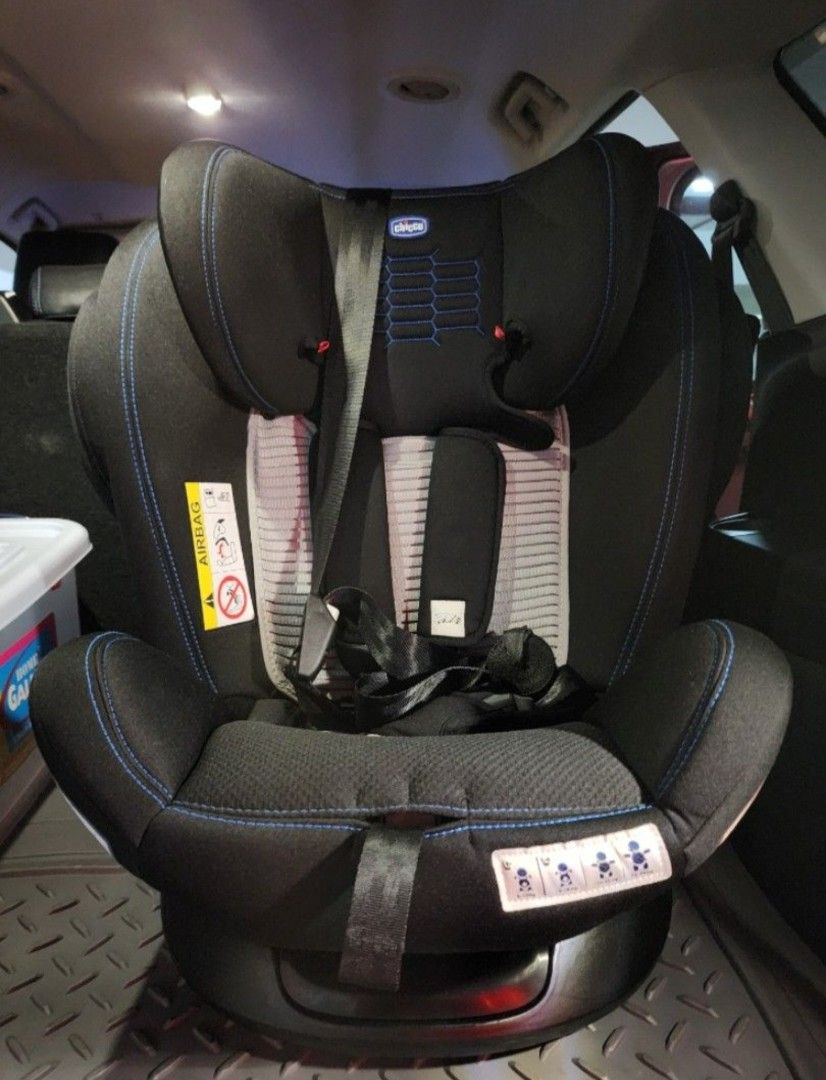 Chicco Unico Plus, Black Car Seat (Category: Car Seats) located in Pasig City. Submitted by pepperoo (Listing ID 1359199922, Image 1). Description: Bought at 16,999.00 from Kids Company RFS: My son doesn't like to sit on a carseat :(.