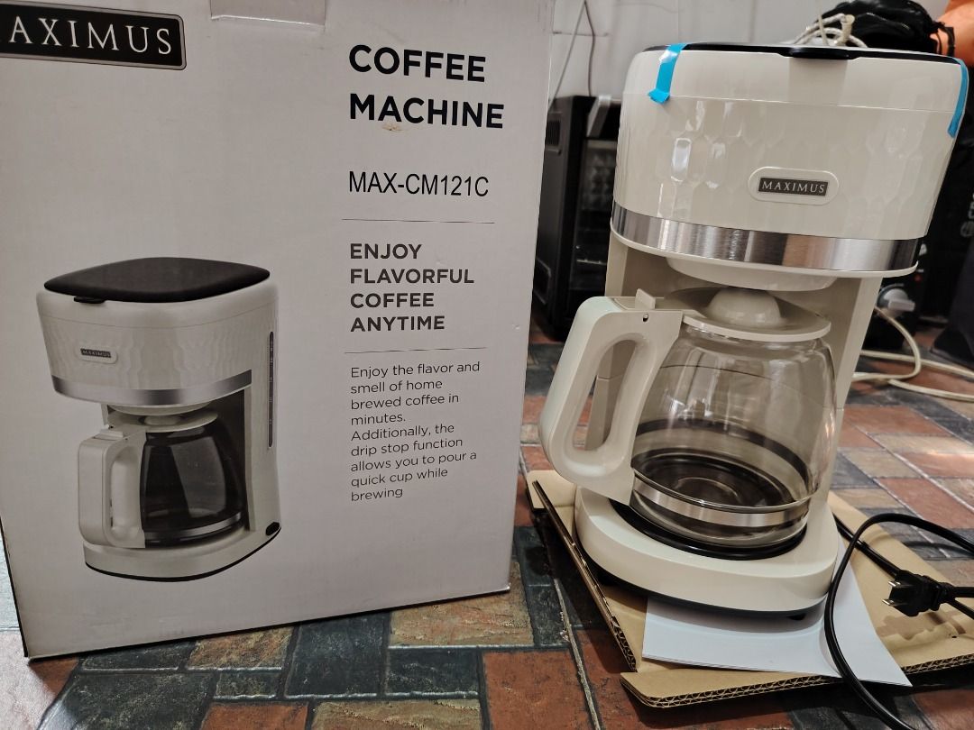 Coffee maker / griller/ electric ice shaver (Category: Cookware & Accessories) located in Caloocan City. Submitted by abigaile20182413396 (Listing ID 1359135427, Image 1). Description: .