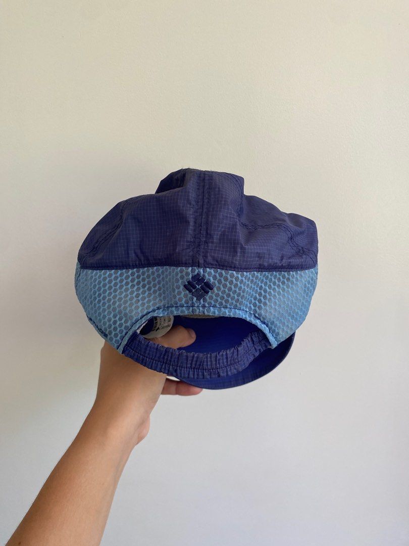 COLUMBIA LIGHTWEIGHT UNISEX CAP (Category: Caps & Hats) located in Cagayan de Oro. Submitted by _tstudiooo (Listing ID 1359154102, Image 2). Description: Size: 0/S Garter strap Quick dry Light weight Hike/Run/Golf Rain or Shine Need wash Color 10/10 Condition 10/10 Last photo: credits to google just to show example .