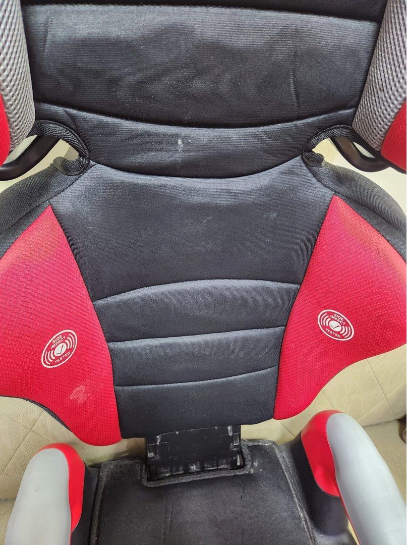 Evenflo Carseat (Category: Car Seats) located in Pasay City. Submitted by behonestdear (Listing ID 1359229032, Image 3). Description: Evenflo brand For 2-8yo Heavily used hence the price Pickup only at Gentrias Cavite.