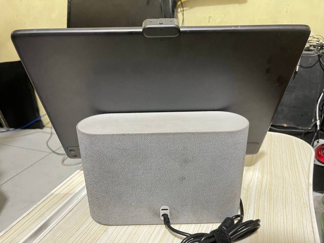 Facebook Meta portal plus smart video (Category: Android) located in Quezon City. Submitted by ParkFilter (Listing ID 1359125808, Image 3). Description: Minimal flaws in the unit but working perfectly fine. speaker serves as the stand Swipe to see specs.