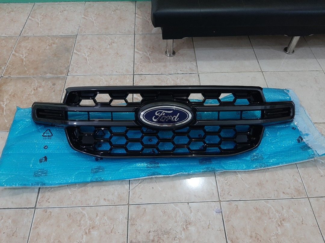 Ford Ranger Front Grill Original Stock (Category: Other Automotive Parts and Accessories) located in Pasig City. Submitted by yramguill (Listing ID 1359147470, Image 1). Description: Ford Ranger Wildtrak Front Grill with visors. Never used change after 2 days of purchased..