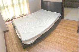 Full double bed with mattress
