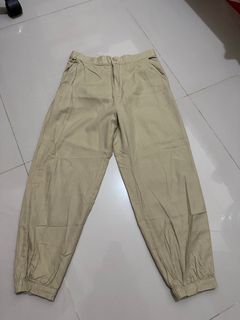 (Kategori: ) berada di . Dikirim oleh preloved_jes (ID iklan 1359258542, Gambar 1). Deskripsi: .