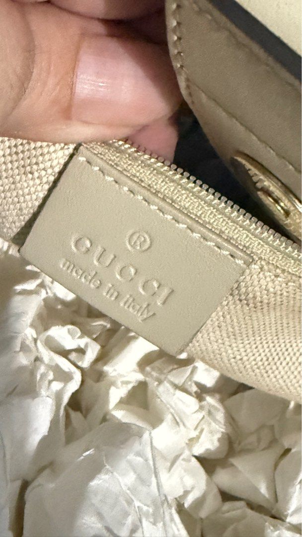 Gucci Sukey Bag (Category: Luxury Bags & Wallets) located in Quezon City. Submitted by kathysclosetph (Listing ID 1359238062, Image 3). Description: Gucci Sukey Medium Bag. Still in great condition. Used only a few times. Payment via BPI/Gcash Shipping c/o buyer.