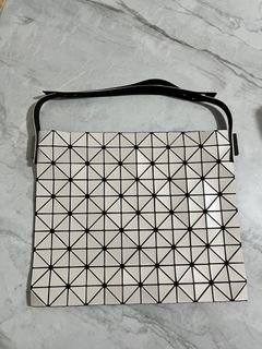（分類：）位於 。 由 chubbyybbuhc 提交（商品編號 1359255176，圖片 1）。簡介： 。
